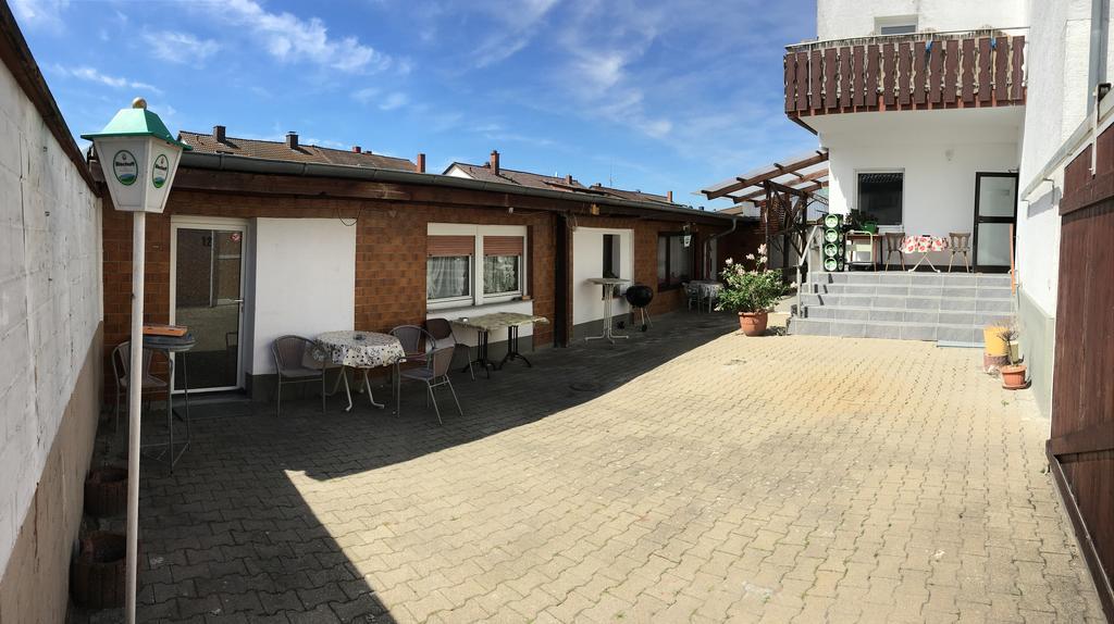 Gasthof Und Pension Mainzer Rad Schwetzingen Zewnętrze zdjęcie